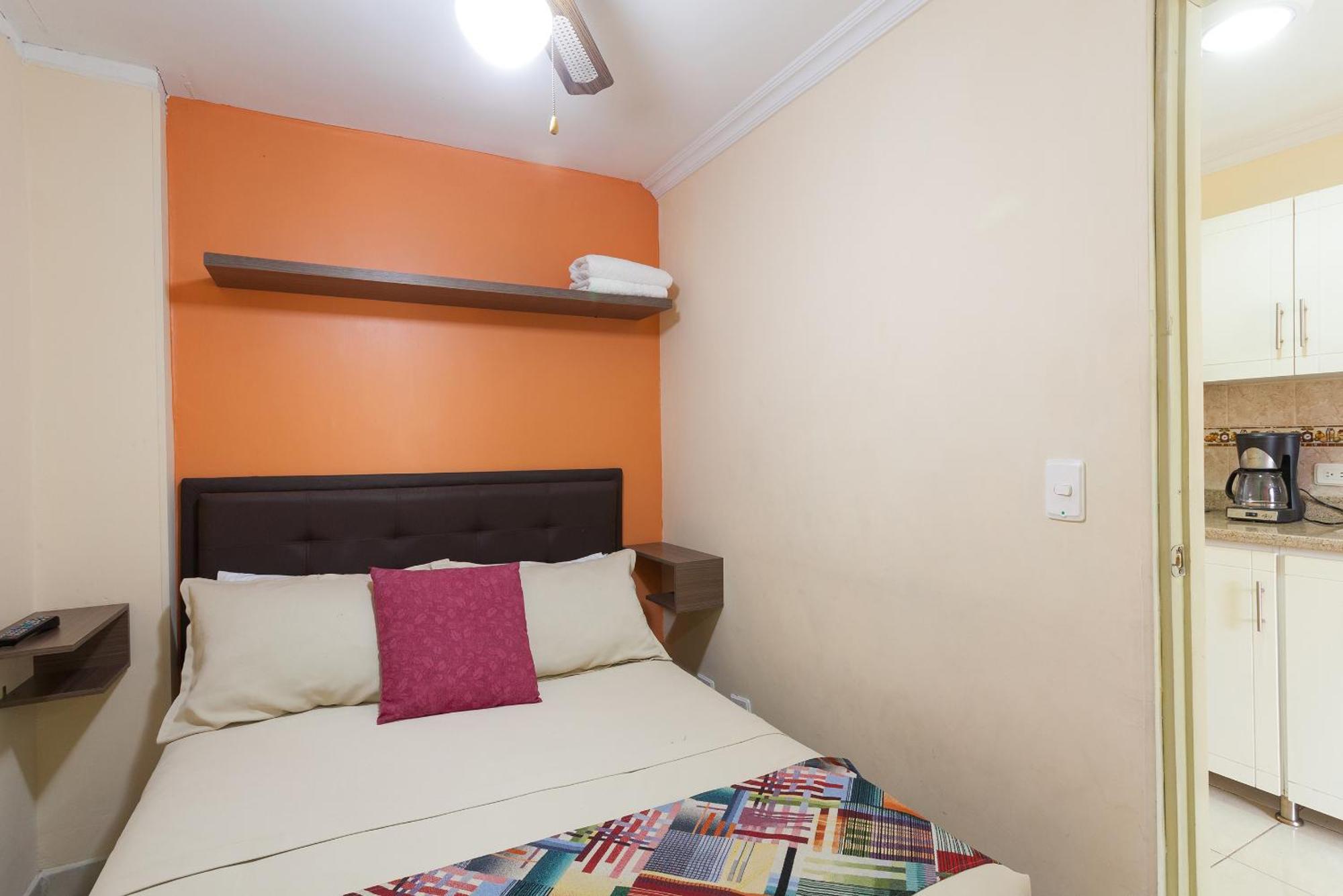 Apartamentos Laureles De La 70 Medellín Exterior foto